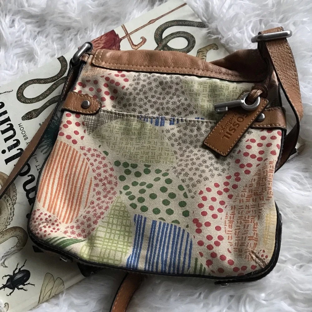 FOSSIL VINTAGE Multicolor‎ Canvas & Tan Leather Crossbody Bag